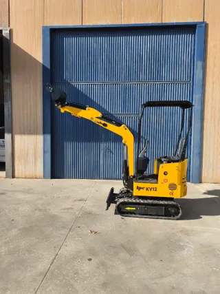 Mini retroexcavadora