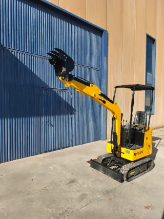 Mini retroexcavadora