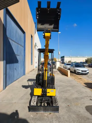 Mini retroexcavadora