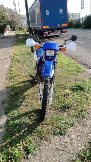 Yamaha TTR250 Enduro Moto