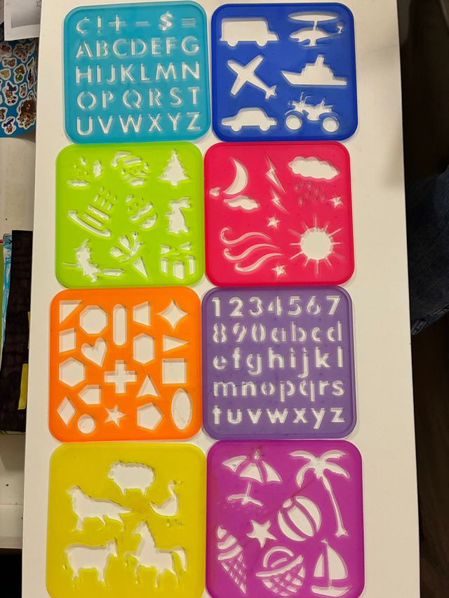 Set 8 stencil per disegno lettere numeri forme