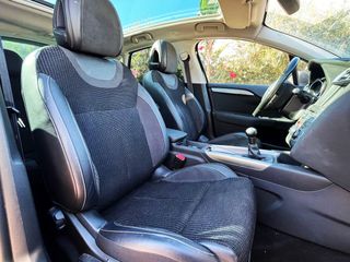 Citroen C4 12 ethp Shine 110 CV