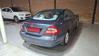 Mercedes-Benz  CLK 2005