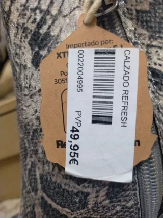 Botines grises con estampado de serpiente