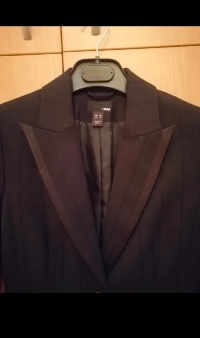 Americana H&M Negra Rayas