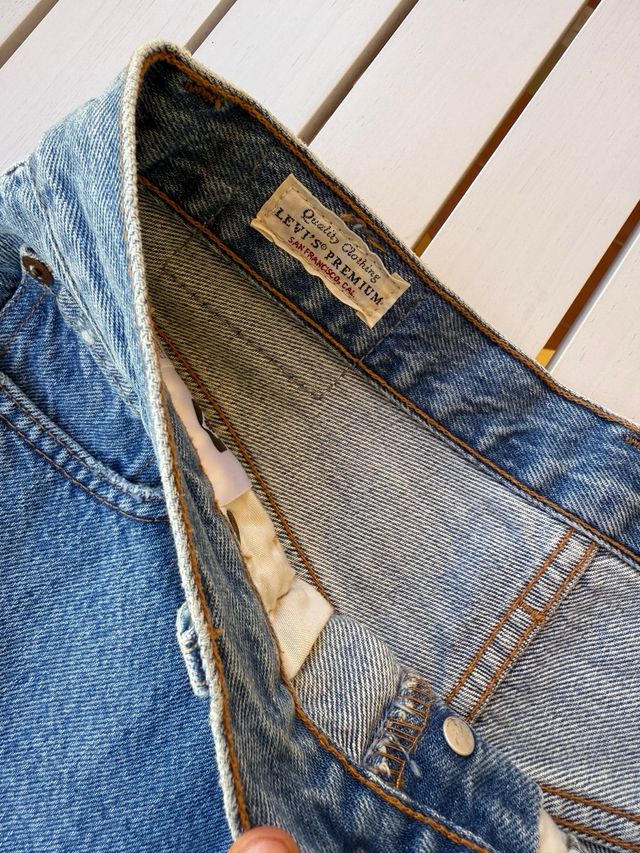 Shorts Levi's vaqueros desgastados