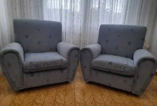 2 Sofás azules de Tela