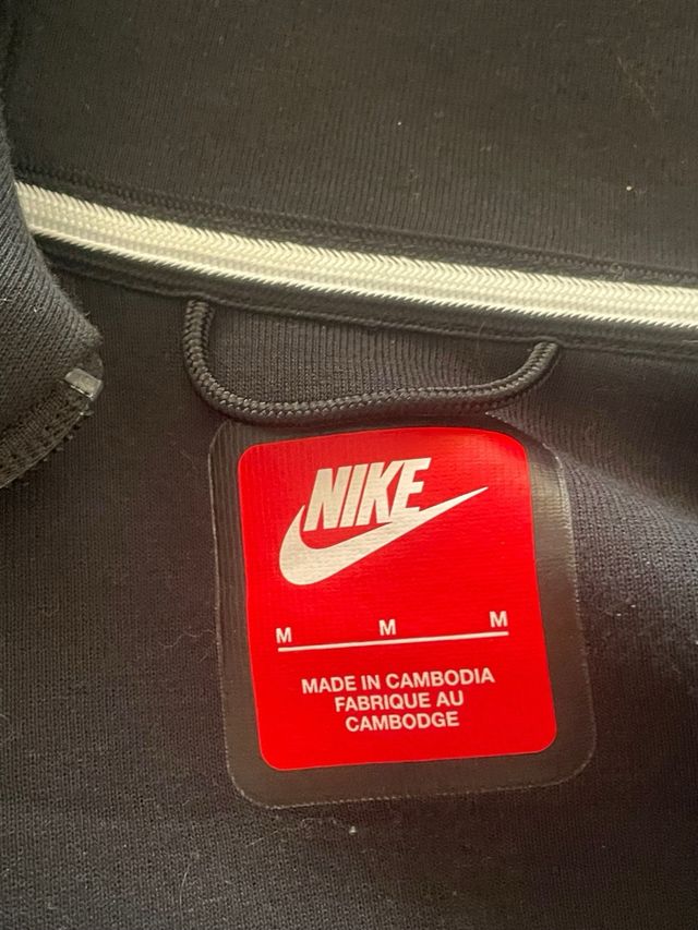 Sudadera Nike Tech Fleece Negra y Gris