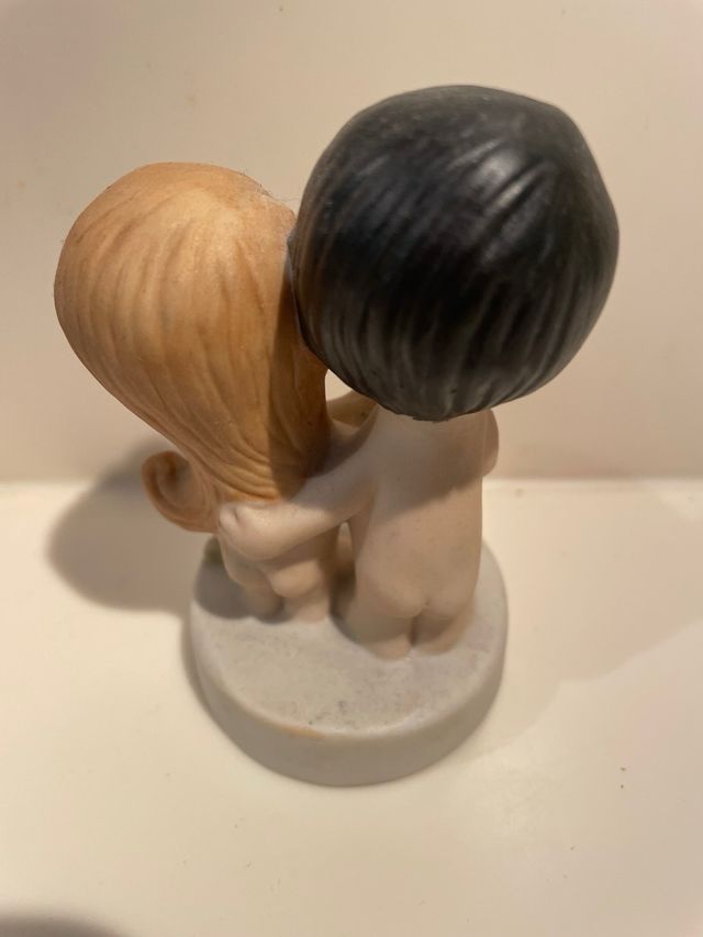 Statuina Statua Love is porcellana vintage