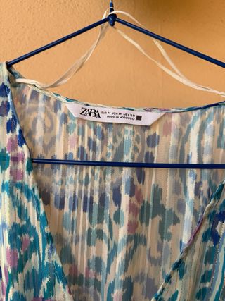 Vestido ZARA azul con detalles plateados