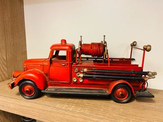 Modellino Camion Pompieri Vintage Rosso