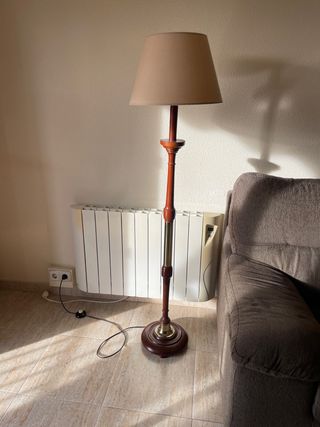 Lampara de pie