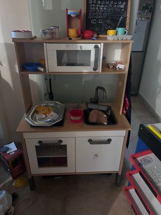 Cocina de juguete infantil