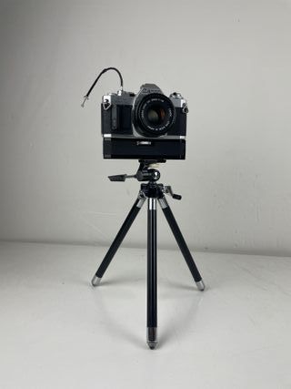 Canon AV-1 Cámara Analógica + Accesorios