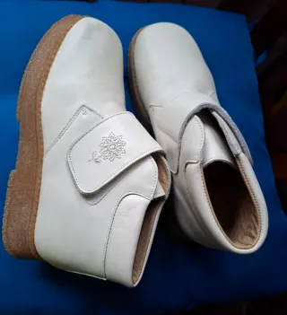 Botines blancos. Talla 36