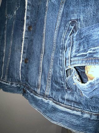 Chaqueta Levi's Borrego Talla M Hombre cerodetalle