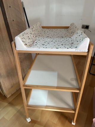 Cambiador bebé madera 3 estantes