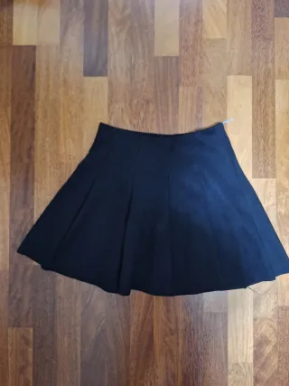 Falda negra vuelo corta T L