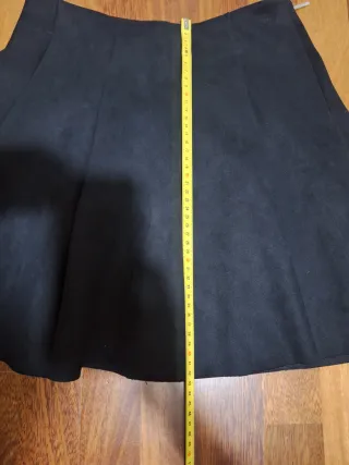 Falda negra vuelo corta T L