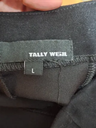 Falda negra vuelo corta T L