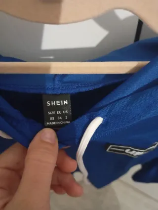 Top con capucha azul Shein