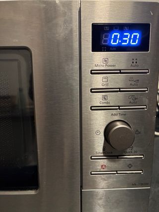 Microondas Panasonic NN-J19KSM