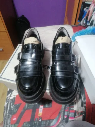 Zapatos Creeks plataforma negros