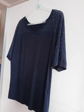 Maglia blu elegante con strass