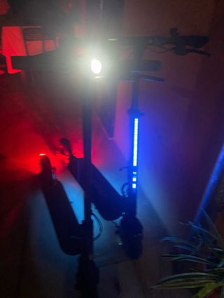 Patinetes eléctrico con luces LED