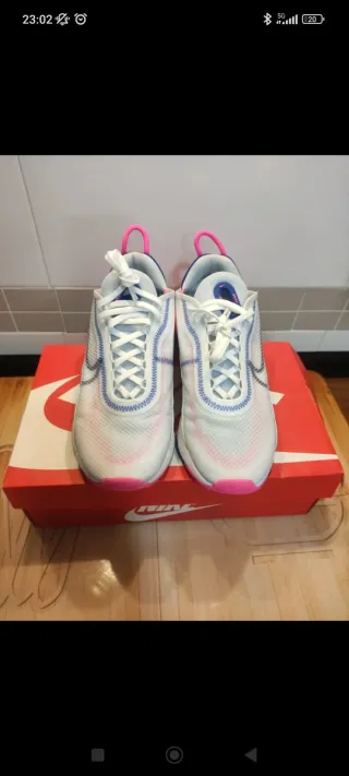 Nike Air Max 2090 Mujer Talla 40'5