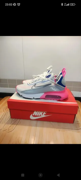 Nike Air Max 2090 Mujer Talla 40'5