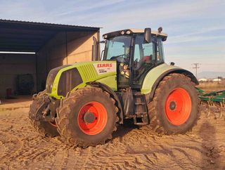Tractor Claas Axion 840