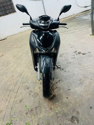 Moto Honda SH 125i Negra Última oferta