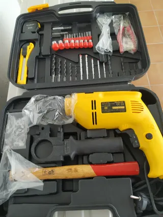 Maletín Taladro Einhell con Accesorios