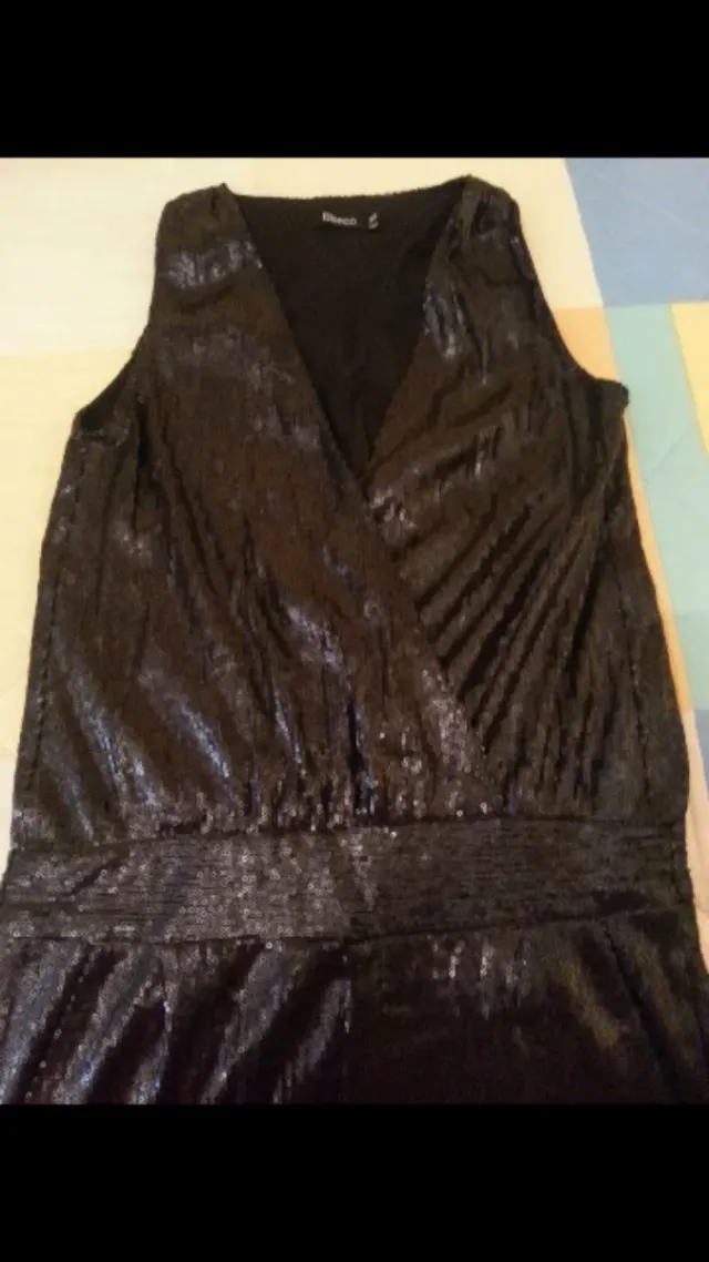 Mono brillante nuevo