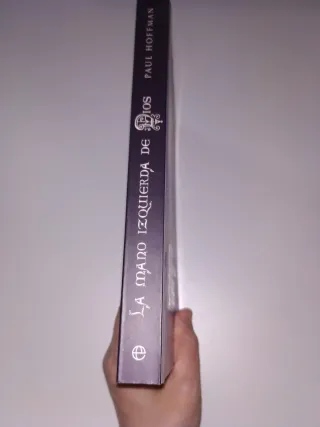 La mano izquierda de Dios