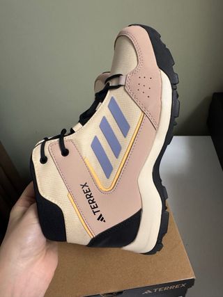 Zapatos Adidas Terrex Talla 39