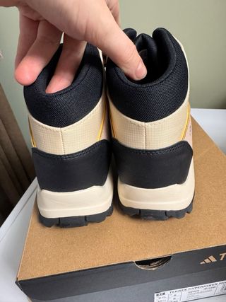 Zapatos Adidas Terrex Talla 39