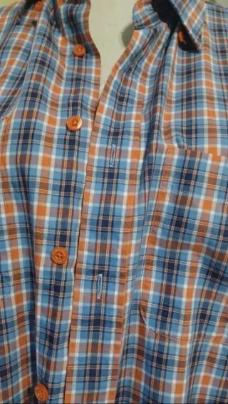 Camisa de cuadros azul y naranja