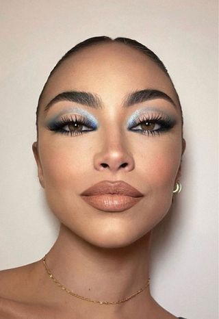 MAQUILLADORA Y PELUQUERA PROFESIONAL