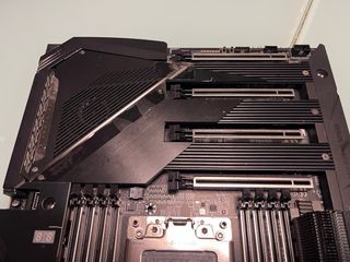 Gigabyte TRX40 Aorus Xtreme rev. 1.1