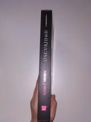 Oscuridad (Spanish Edition)