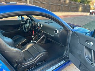 Audi TT 2002 tel 666217952