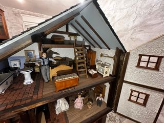 Casa de muñecas detallada