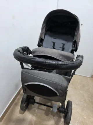Carro de bebé con silla de coche
