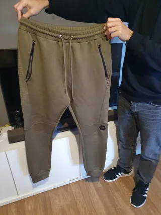 Pantalón Cruyff Talla M Verde Oliva Nuevo