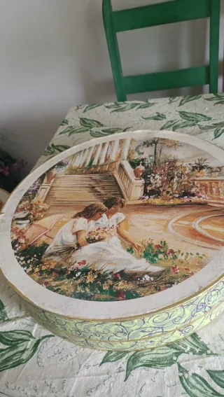 Caja decorativa vintage