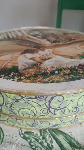 Caja decorativa vintage