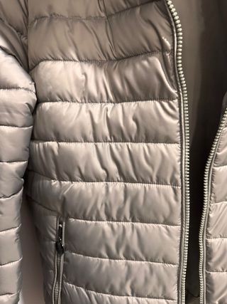 Chaqueta plumífero gris perla T.46