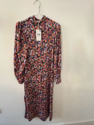 Vestido floral Mango